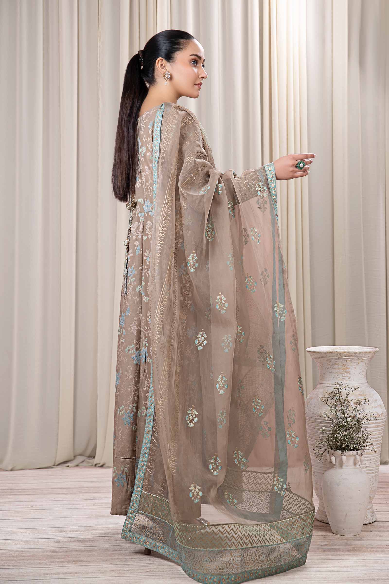 3 Piece Dyed Jacquard Broshia Suit - Image 6