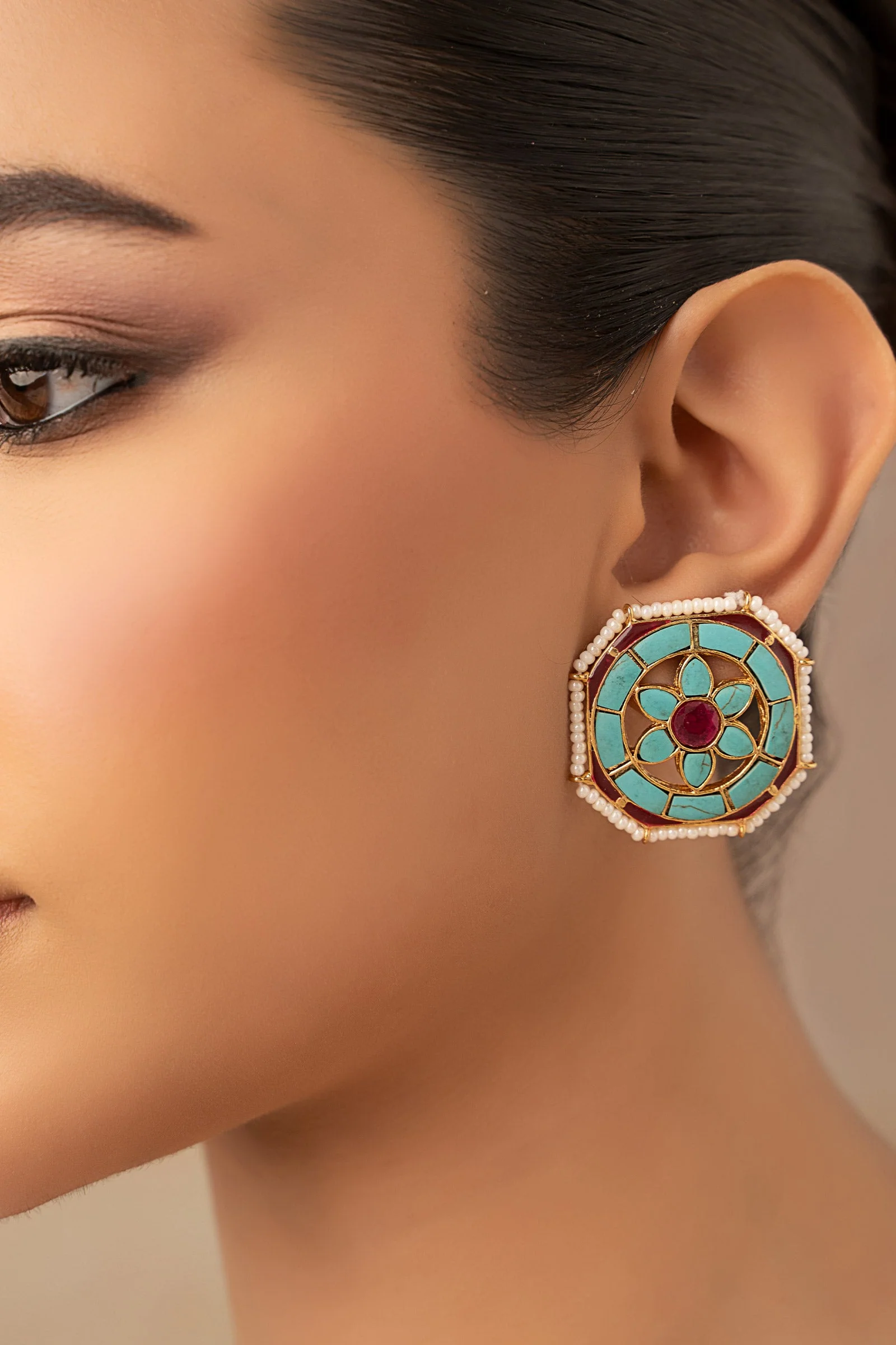 Avira Studs - Image 3