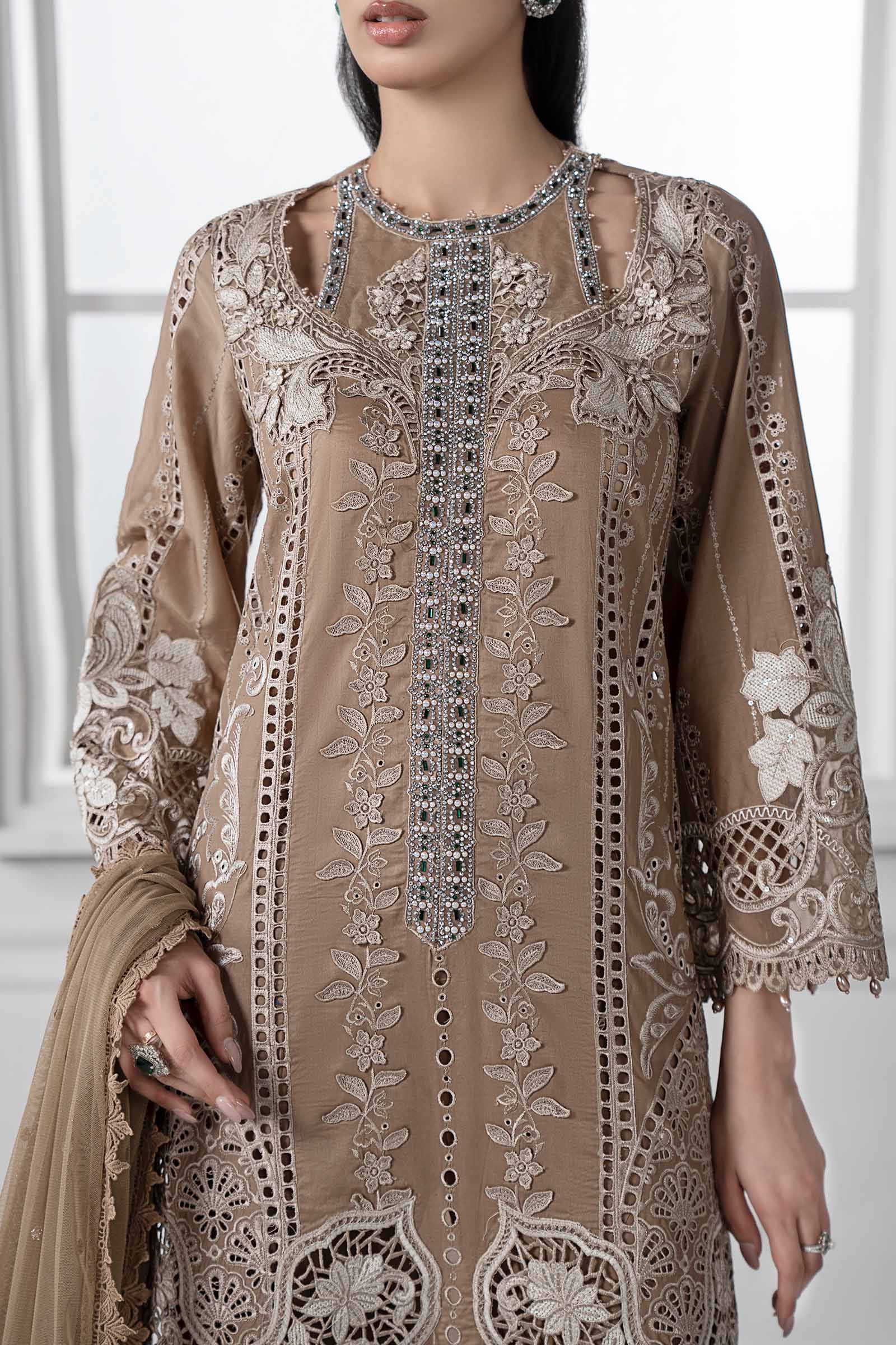 3 Piece Embroidered Lawn Suit | DS-2502-A - Image 5