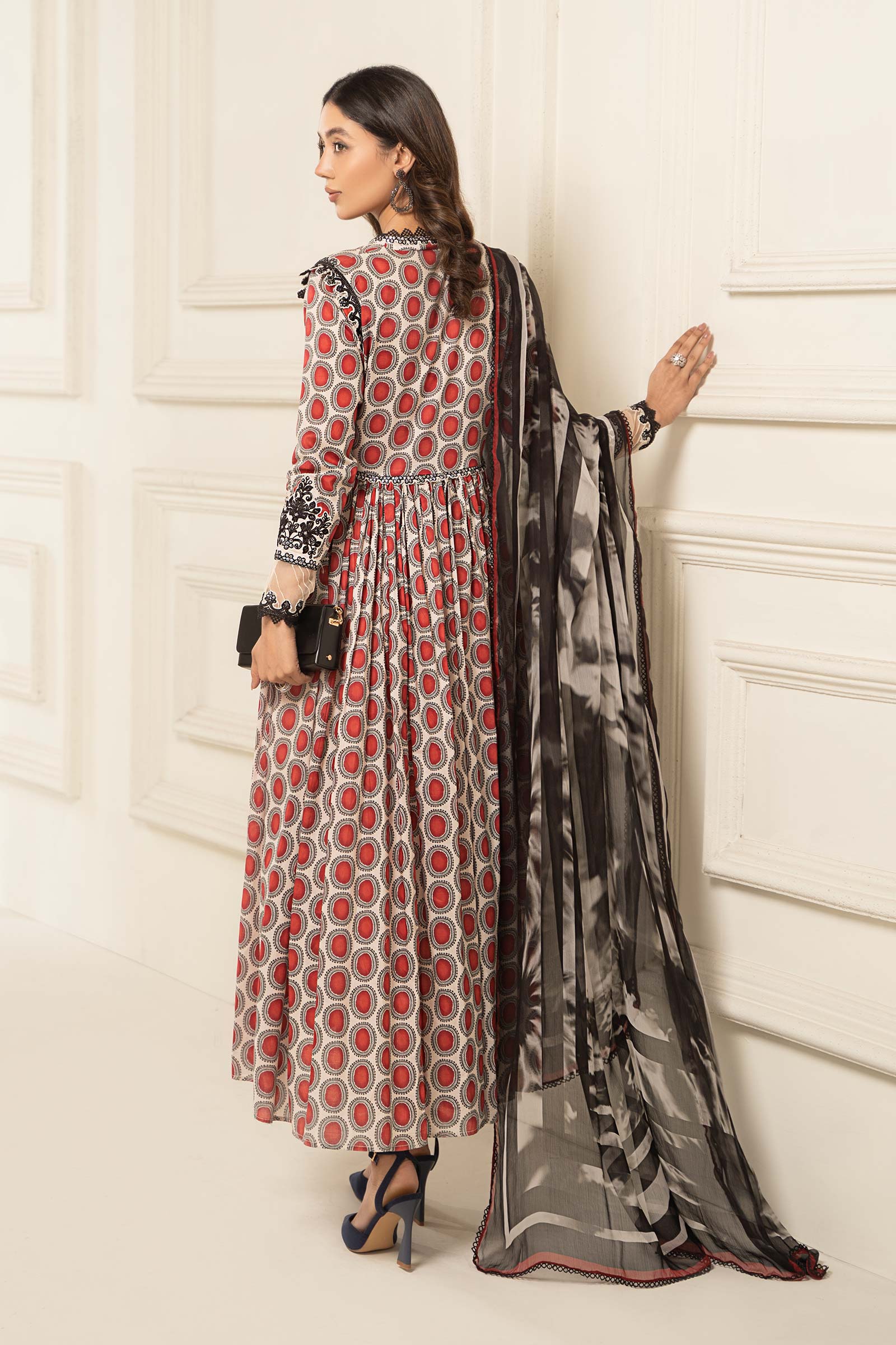 3 Piece Printed Lawn Suit - Image 8