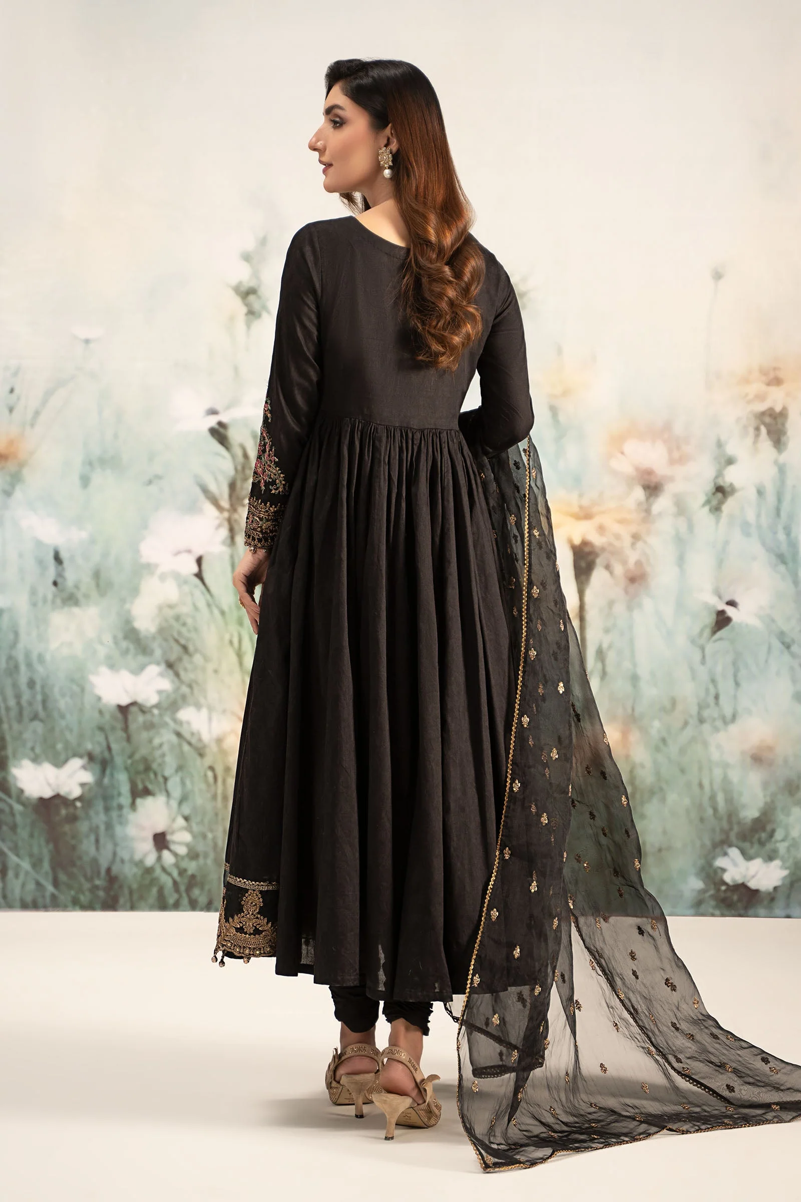 3 Piece Embroidered Self Jacquard Lawn Suit - Image 7