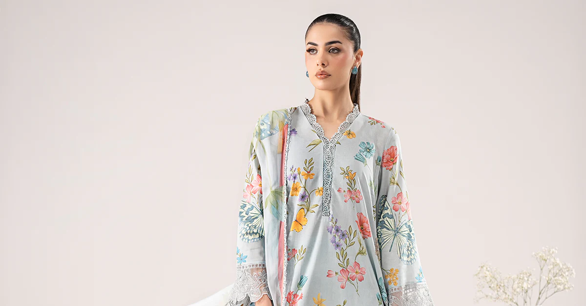 3 Piece Embroidered Lawn Suit - Image 6