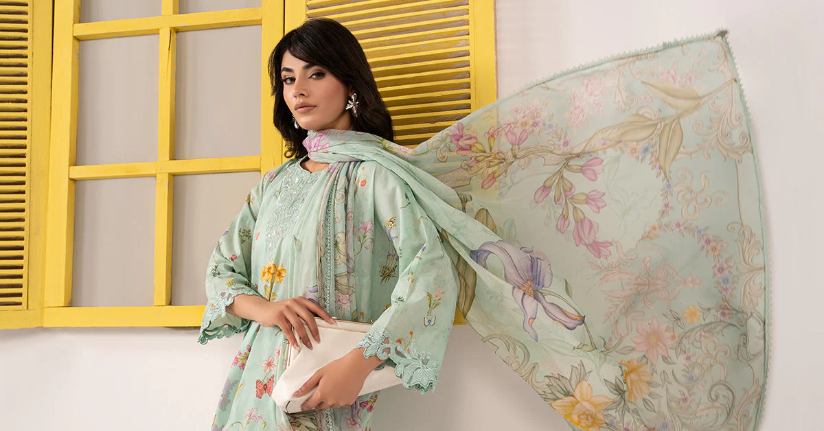 3 Piece Embroidered Lawn Suit - Image 8