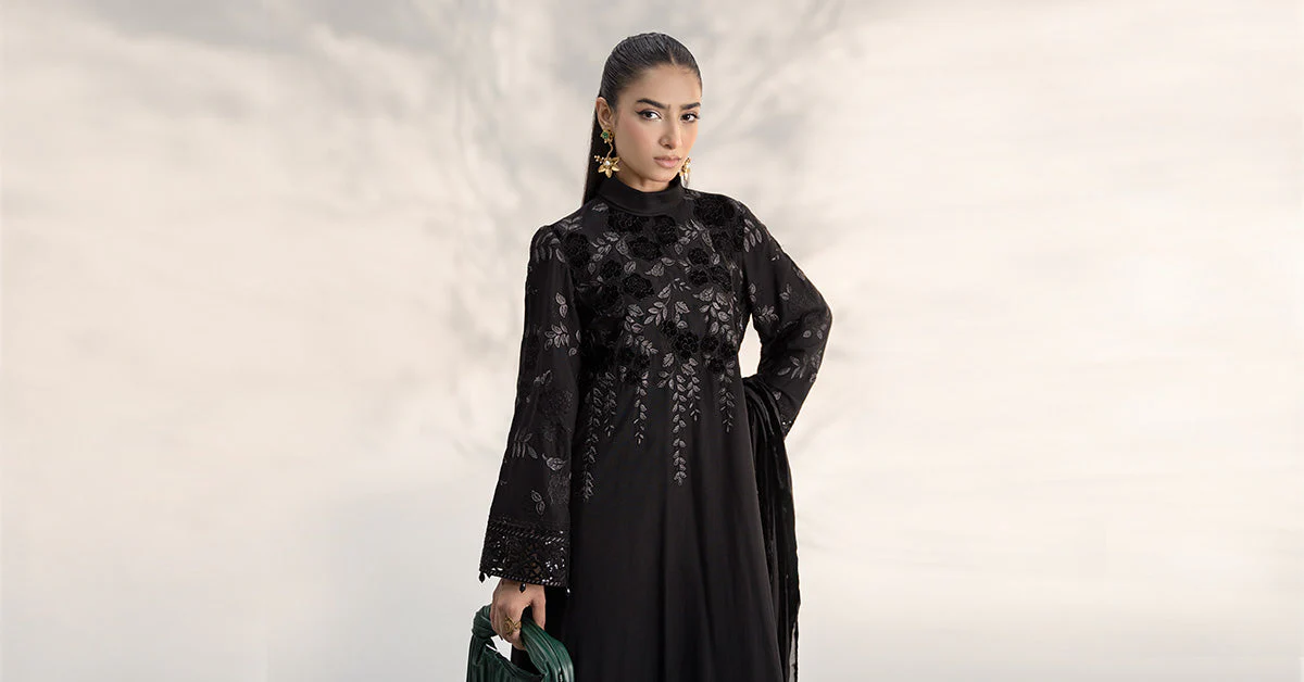 3 Piece Embroidered Linen Suit - Image 6