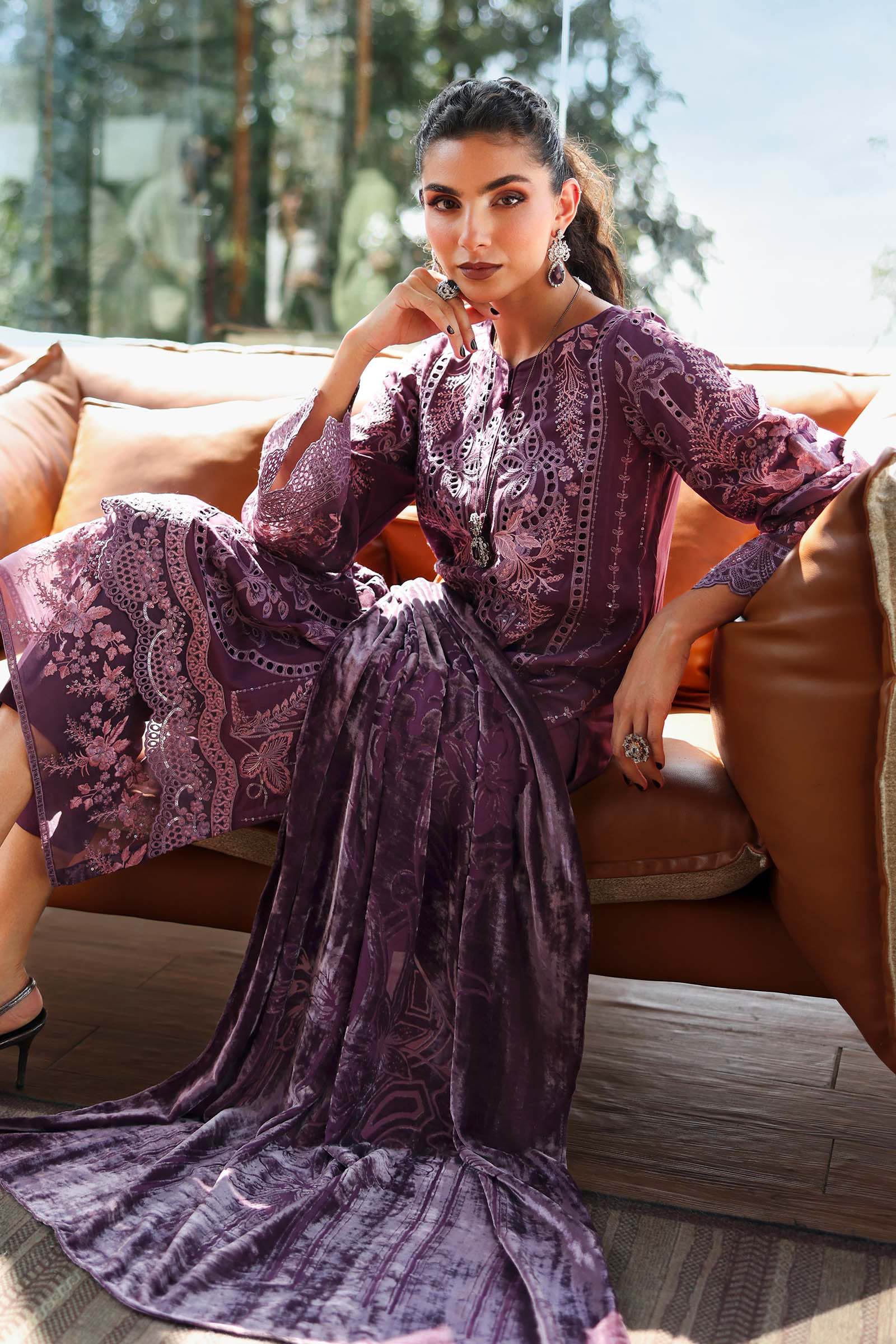 3 Piece Embroidered Linen Suit - Image 6