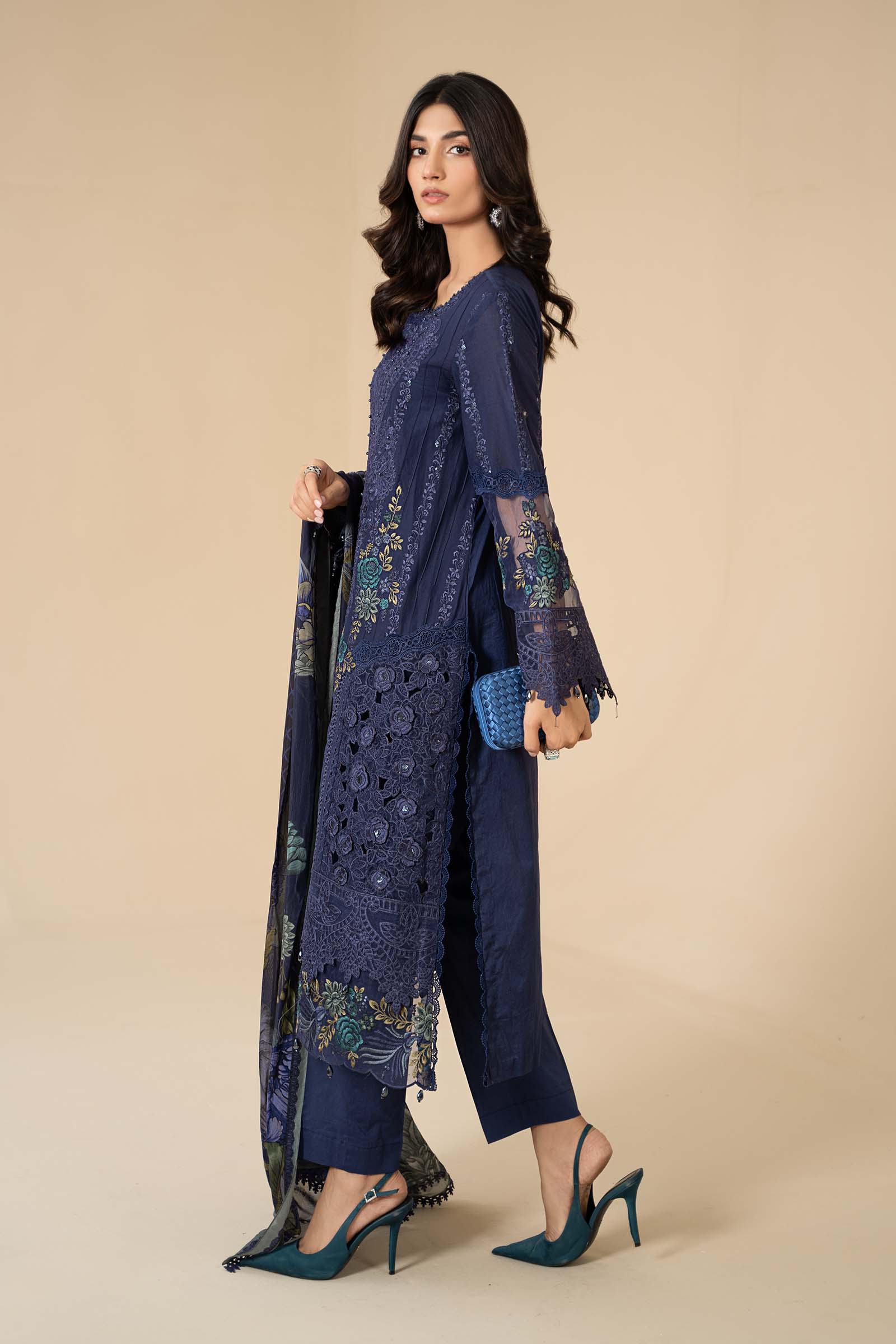 3 Piece Embroidered Lawn Suit | ELS-24-09 - Image 5