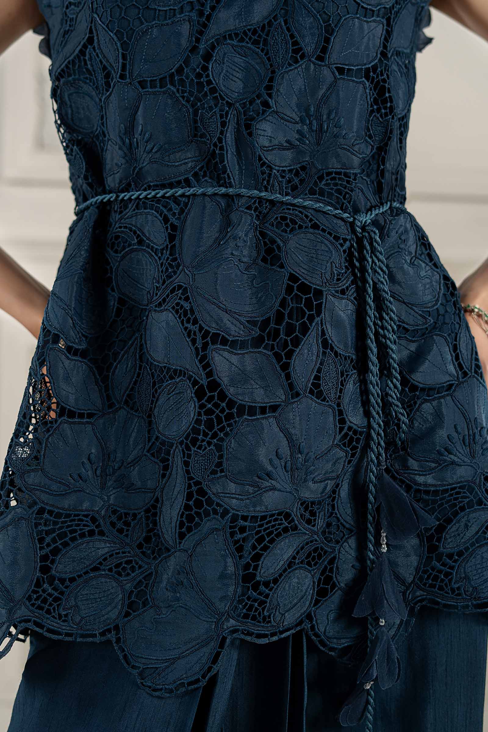 Embroidered Silk Fabric (1Pc) | LF-CH1R1 - Image 3