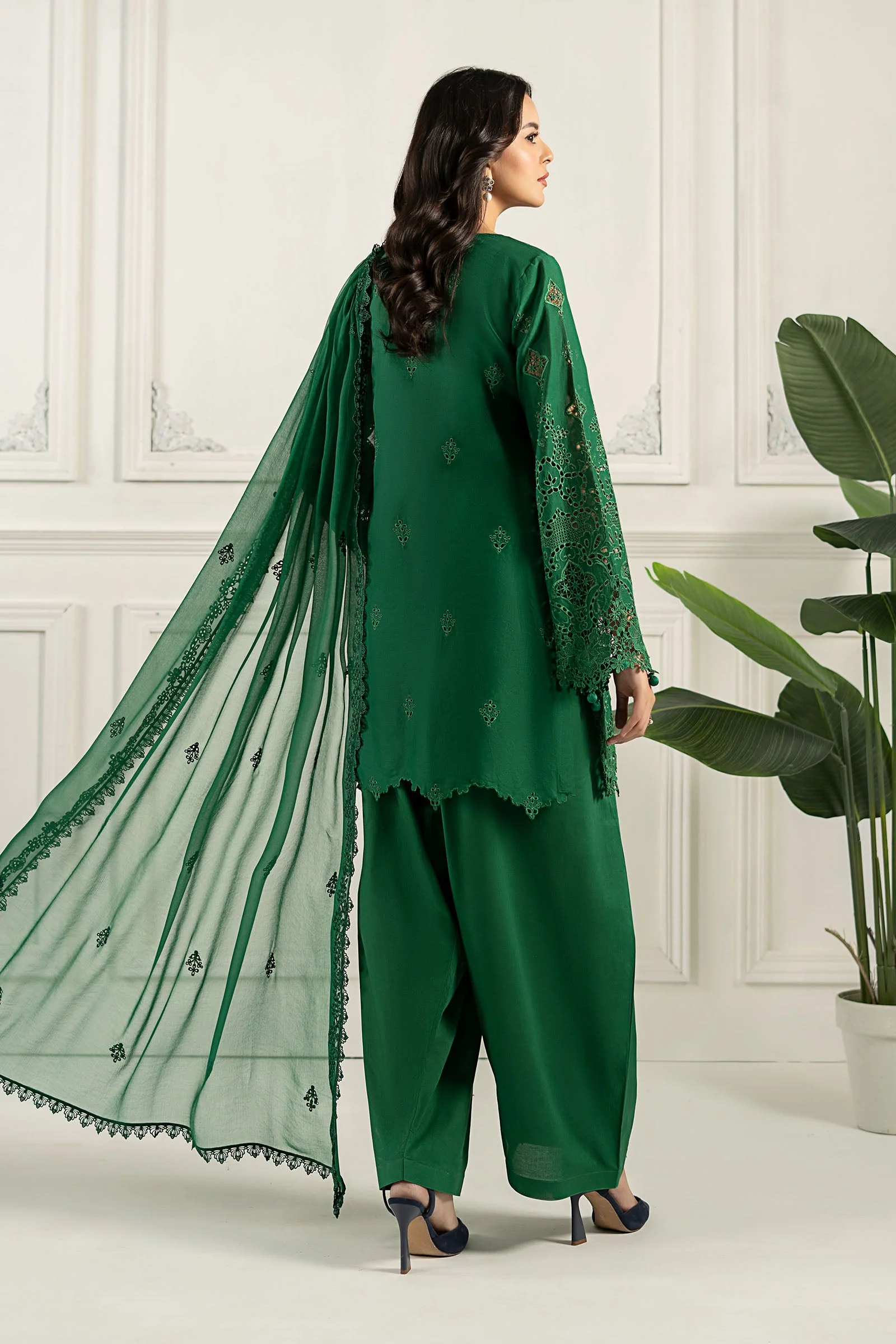 Embroidered Lawn Fabric (3Pcs) | LF-815 - Image 7