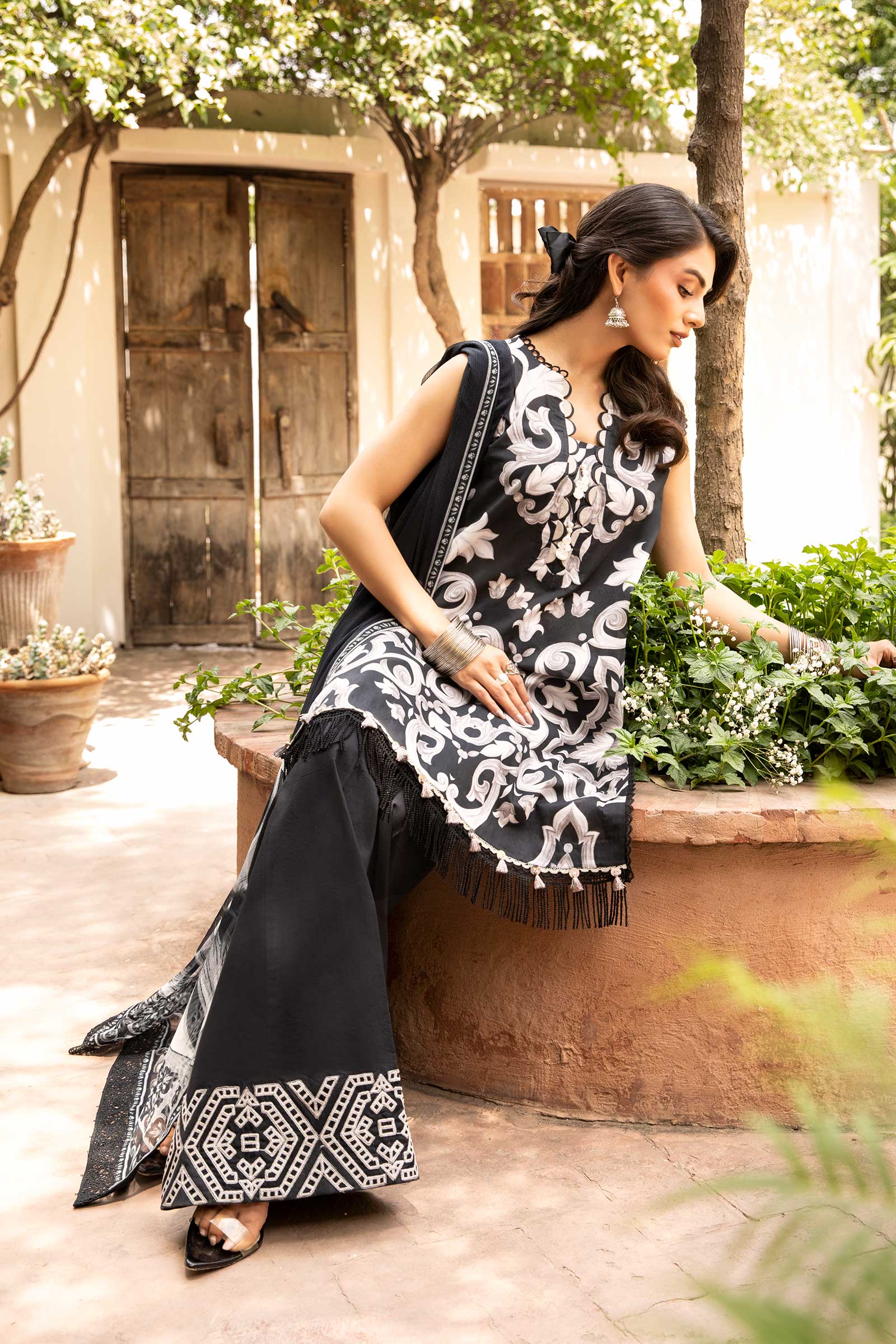 3 Pc Unstitched Embroidered Lawn Suit | MB-CUS25-904B - Image 3