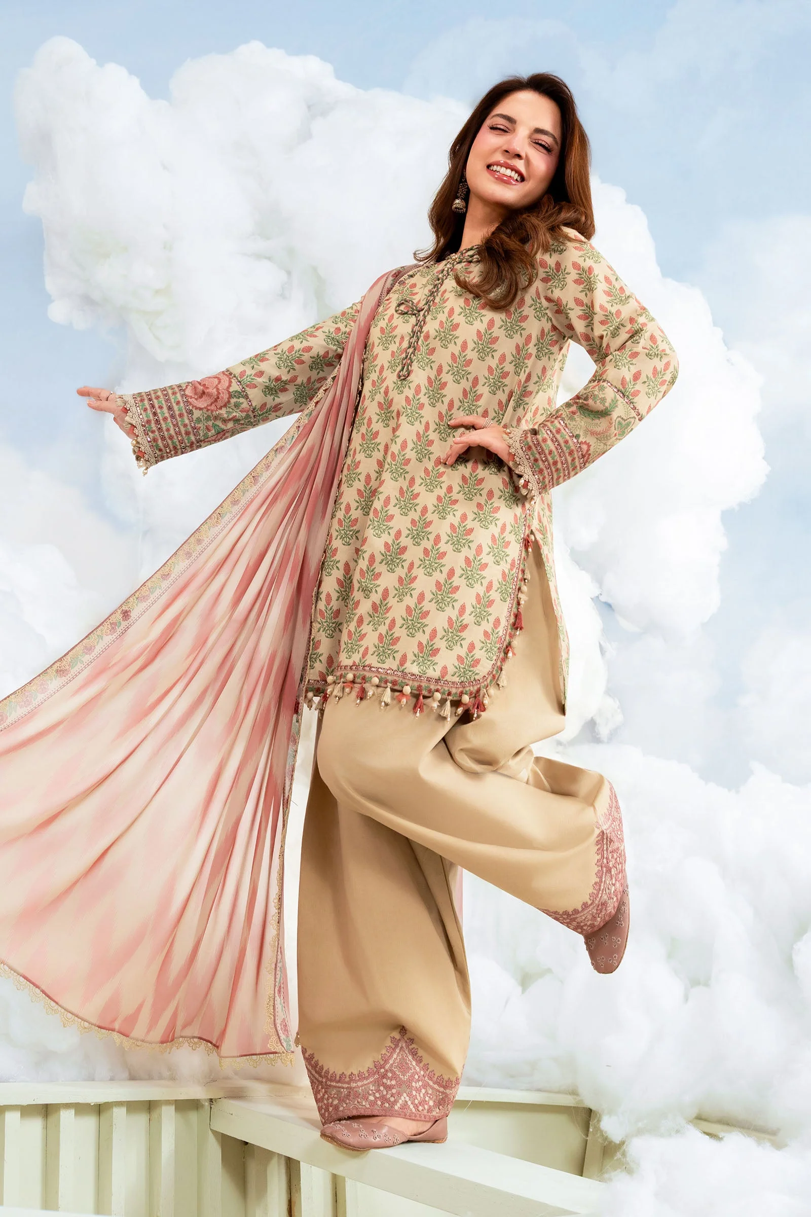 3 Pc Unstitched Embroidered Lawn Suit - Image 7