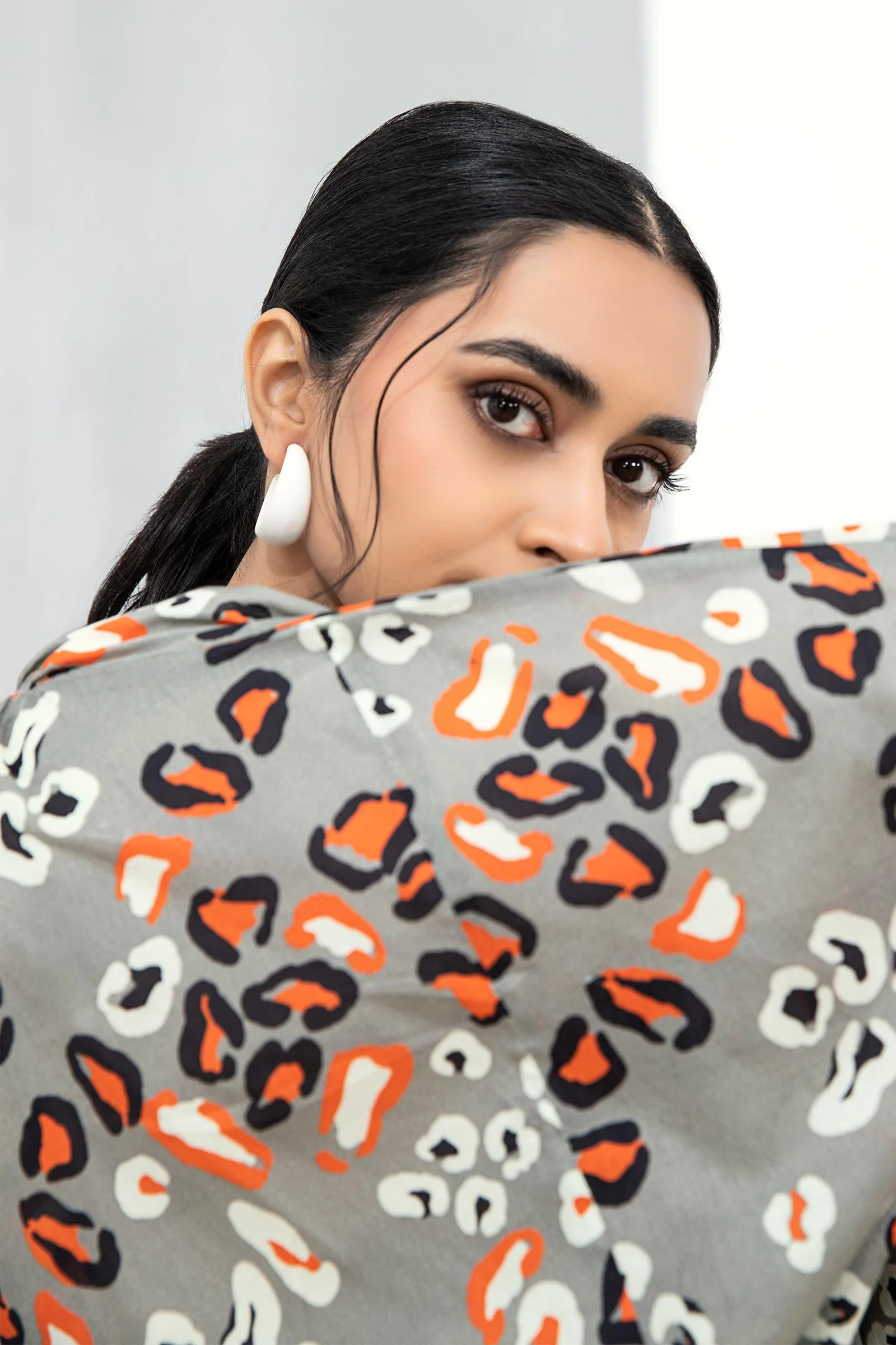 Printed Arabic Lawn Co-Ord Set - Image 4