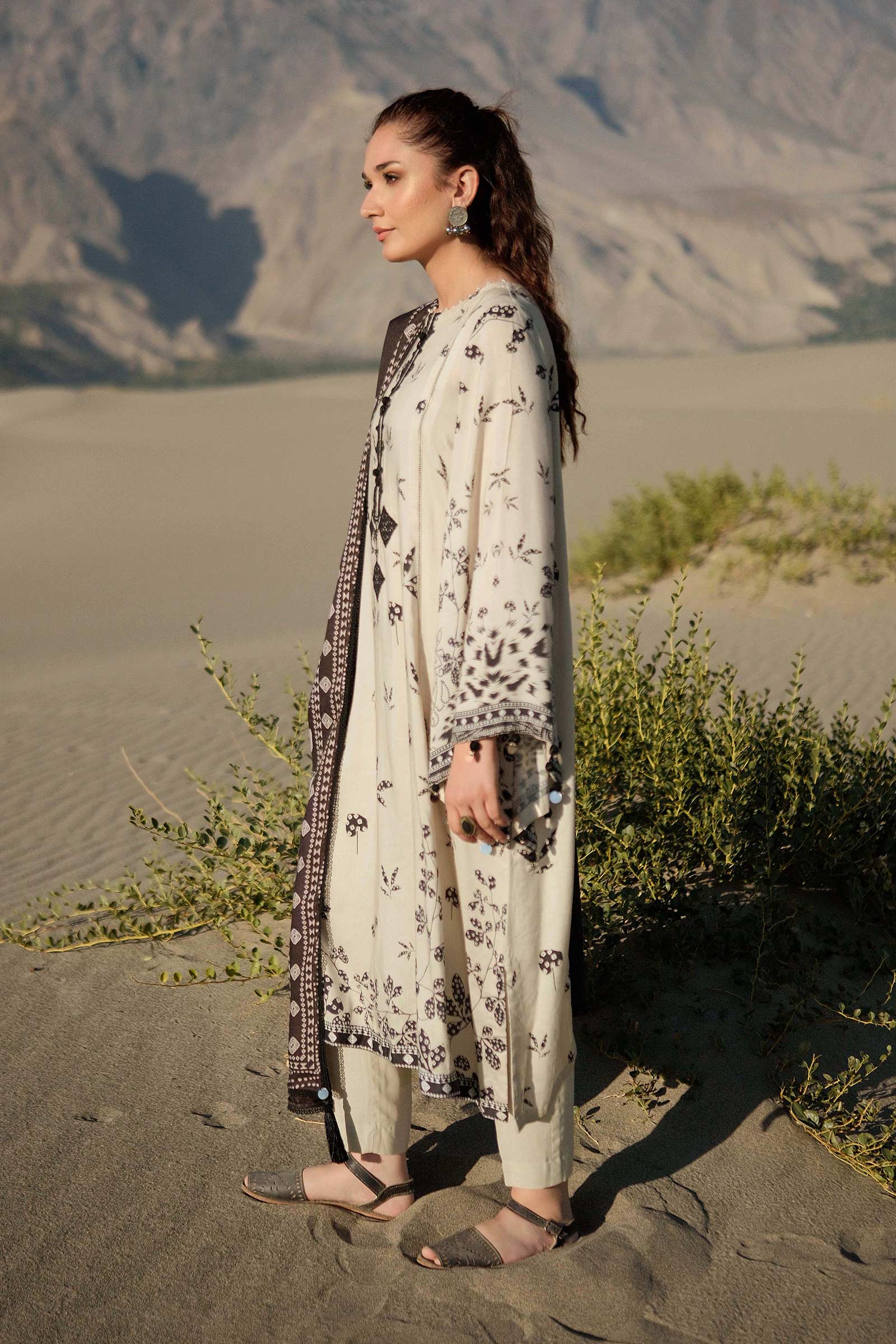 3 Pc Unstitched Printed Linen Suit | 507-A - Image 5