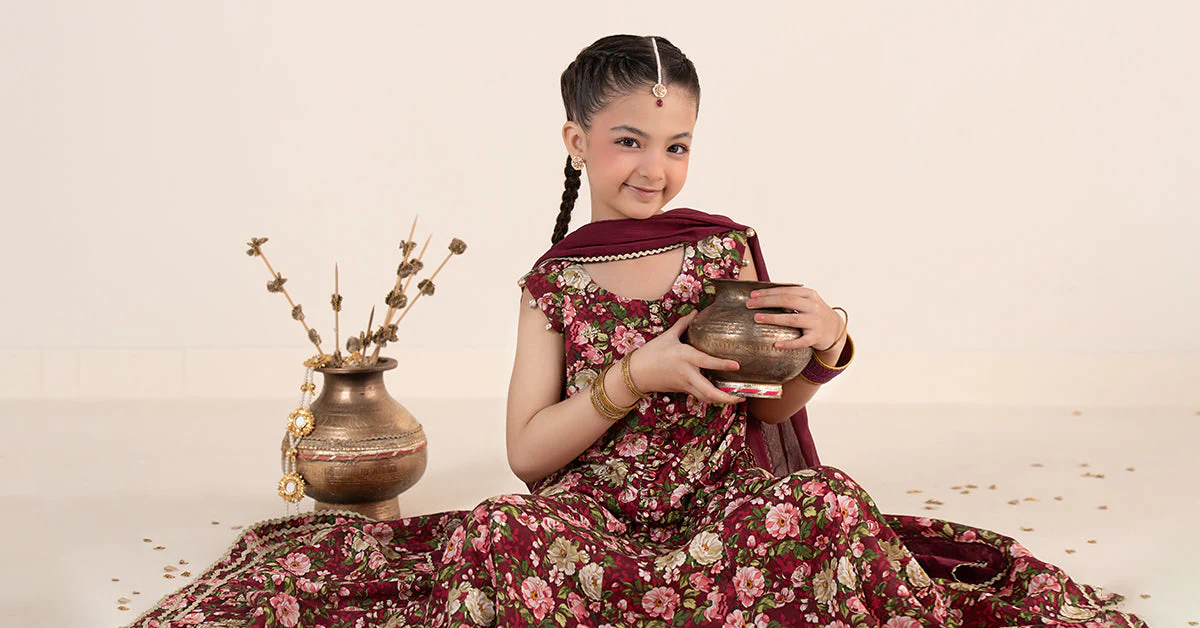 3 Piece Embroidered Raw Silk Suit - Image 9