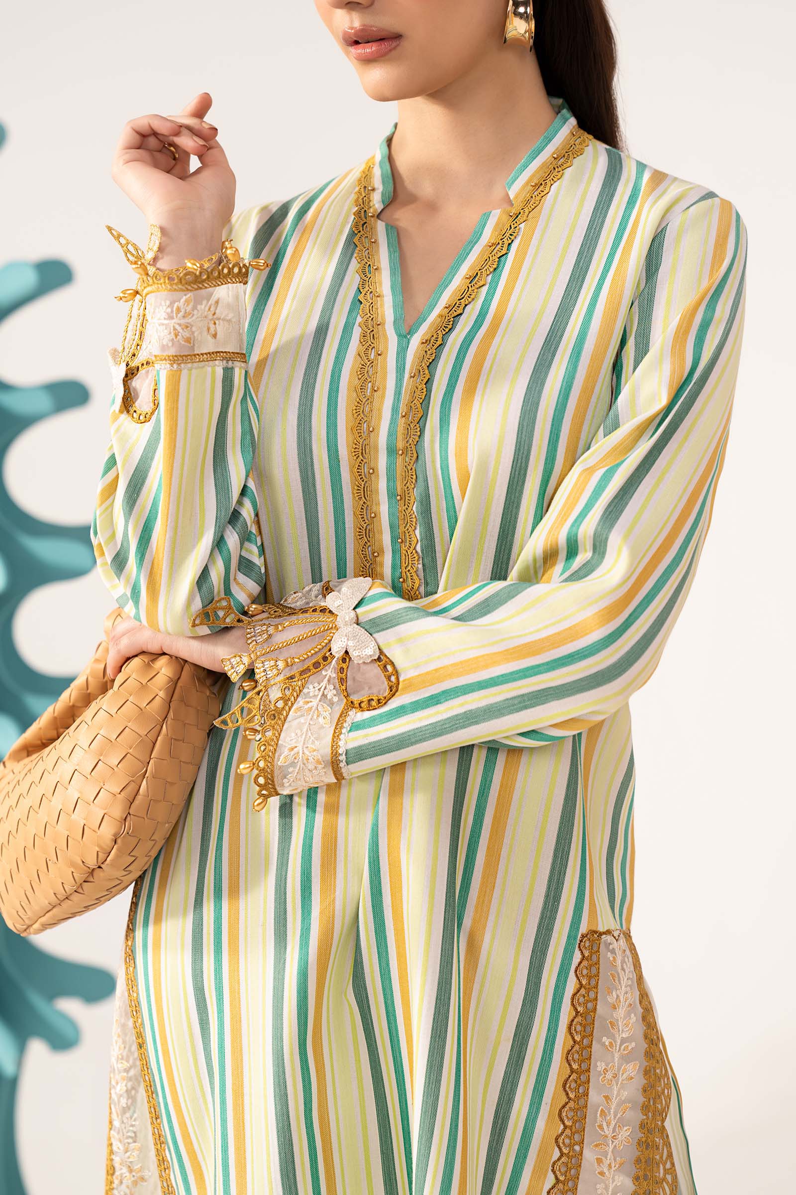 3 Piece Embroidered Jacquard Suit - Image 4