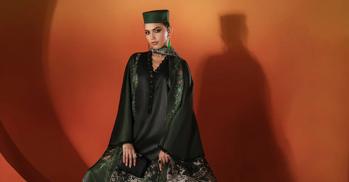 3 Piece Embroidered Satin Silk Suit - Image 18