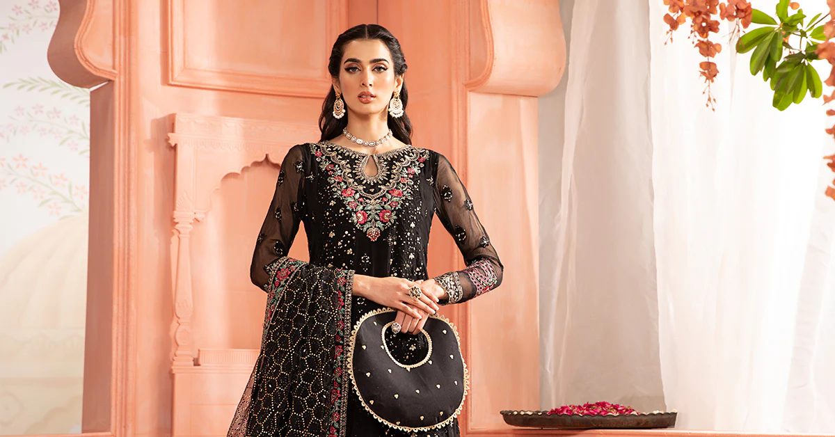 3 Piece Embroidered Bamber Chiffon Suit - Image 6
