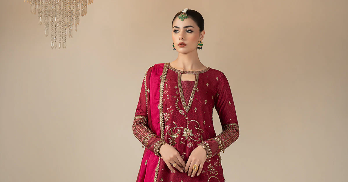 3 Piece Embroidered Jacquard Suit - Image 8
